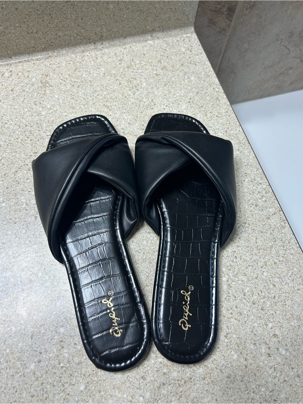 Qupid Black Crisscross Slide Mules